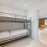 Large 30-person With Pool And Spacious Activity - 5000