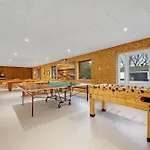 Semesterbostad Large 30-person With Pool And Spacious Activity - 5000
