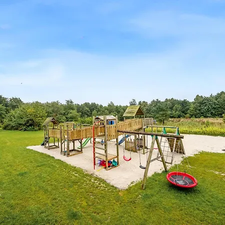 Large 30-person With Pool And Spacious Activity - 5000 Holiday home *
